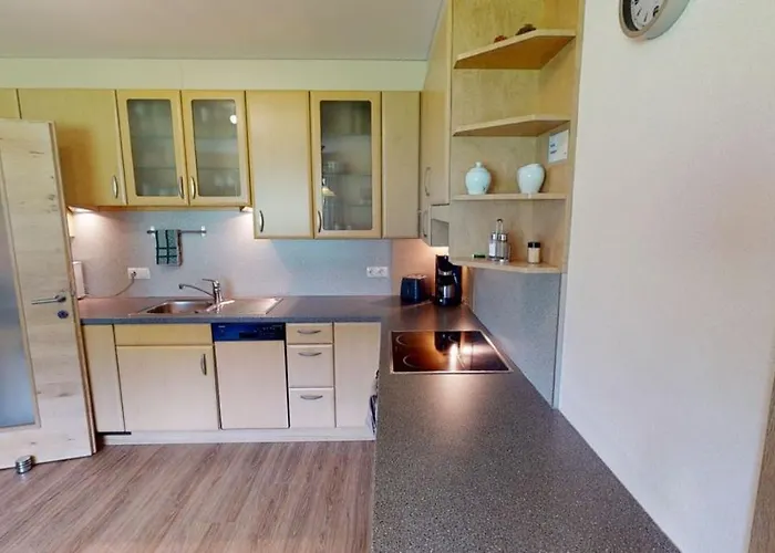 فيرينفونونغ ثانر شقة *